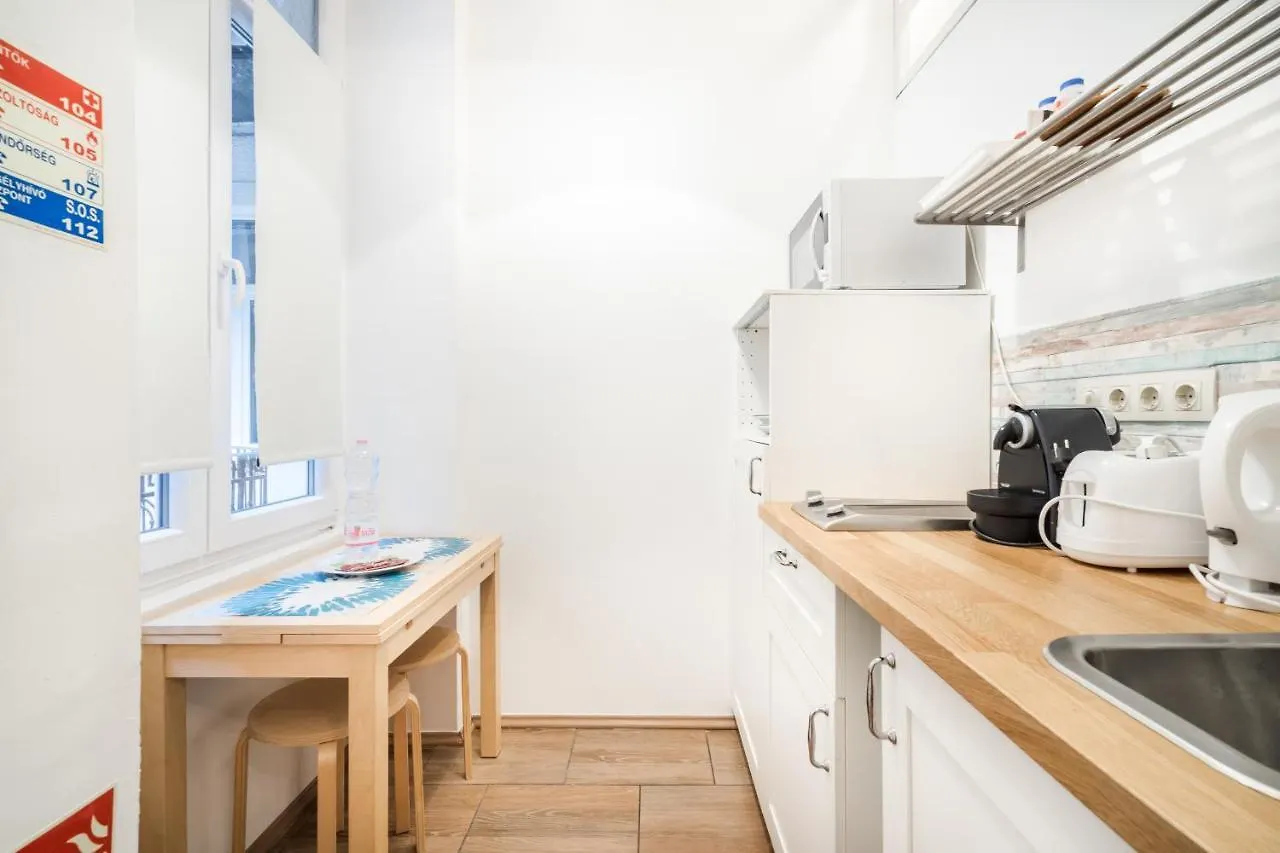 Bpr Rainbow Design Apartments Budapest 0*,  Hungary