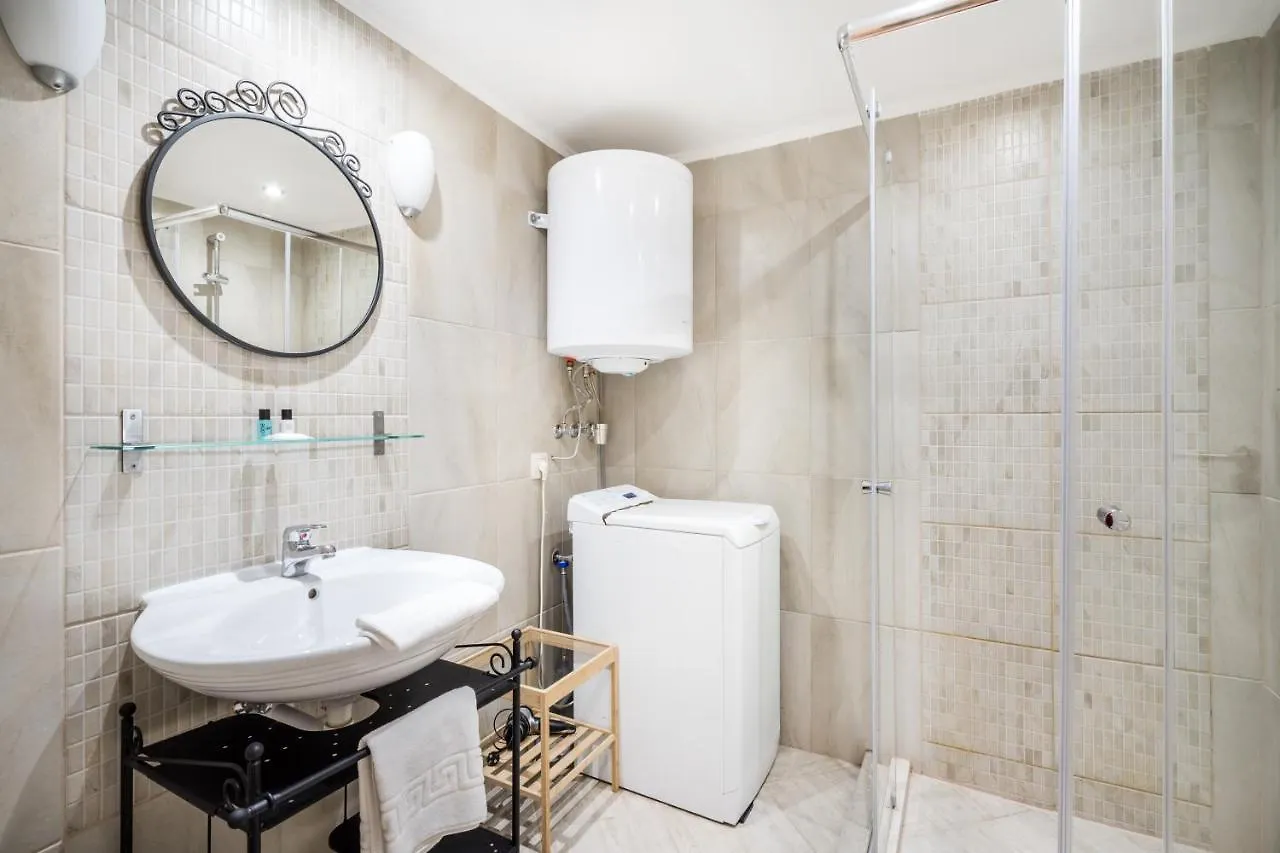 Bpr Rainbow Design Apartments Budapest Hungary