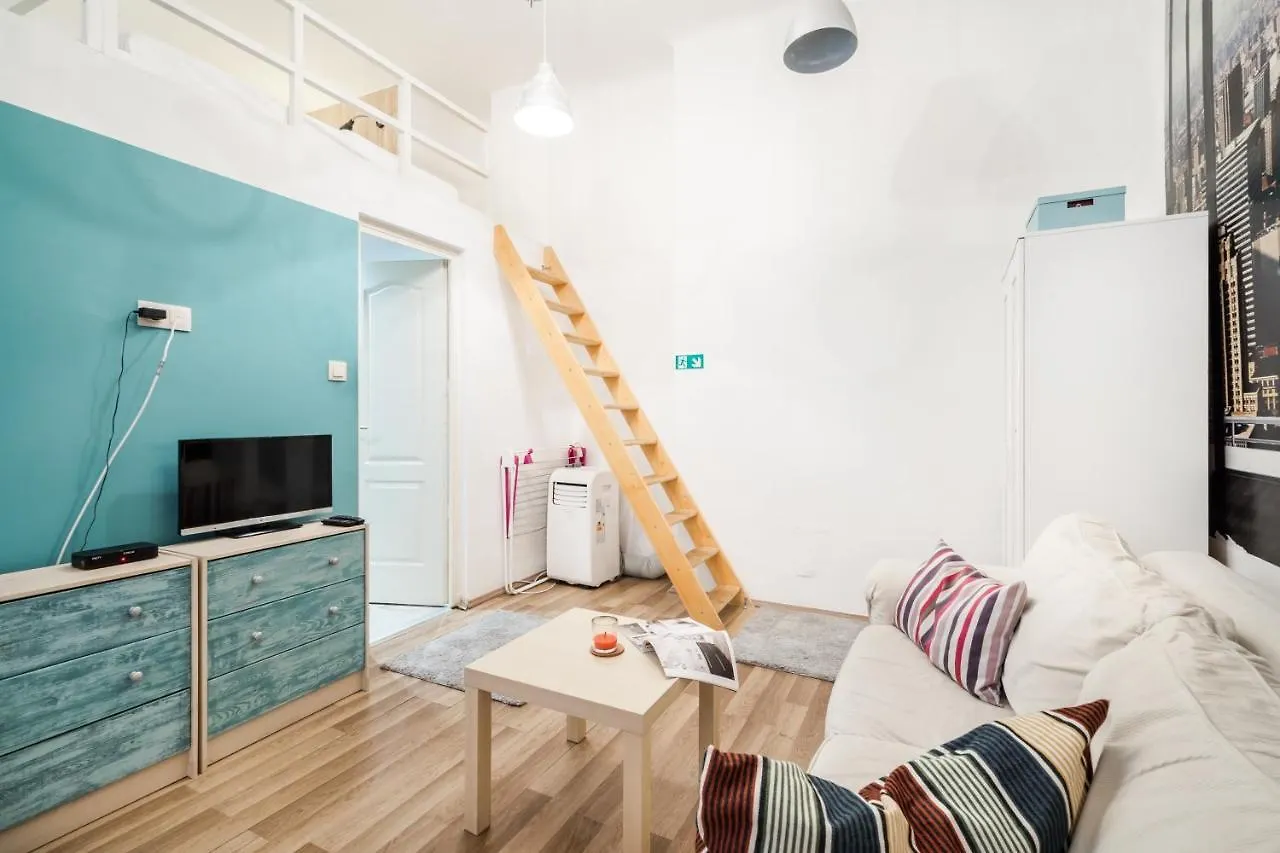 Bpr Rainbow Design Apartments Budapest
