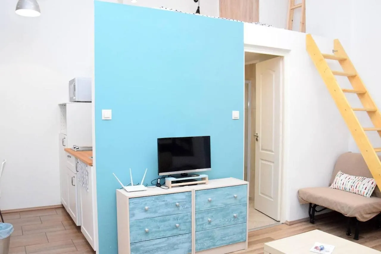 Bpr Rainbow Design Apartments Budapest 0*,